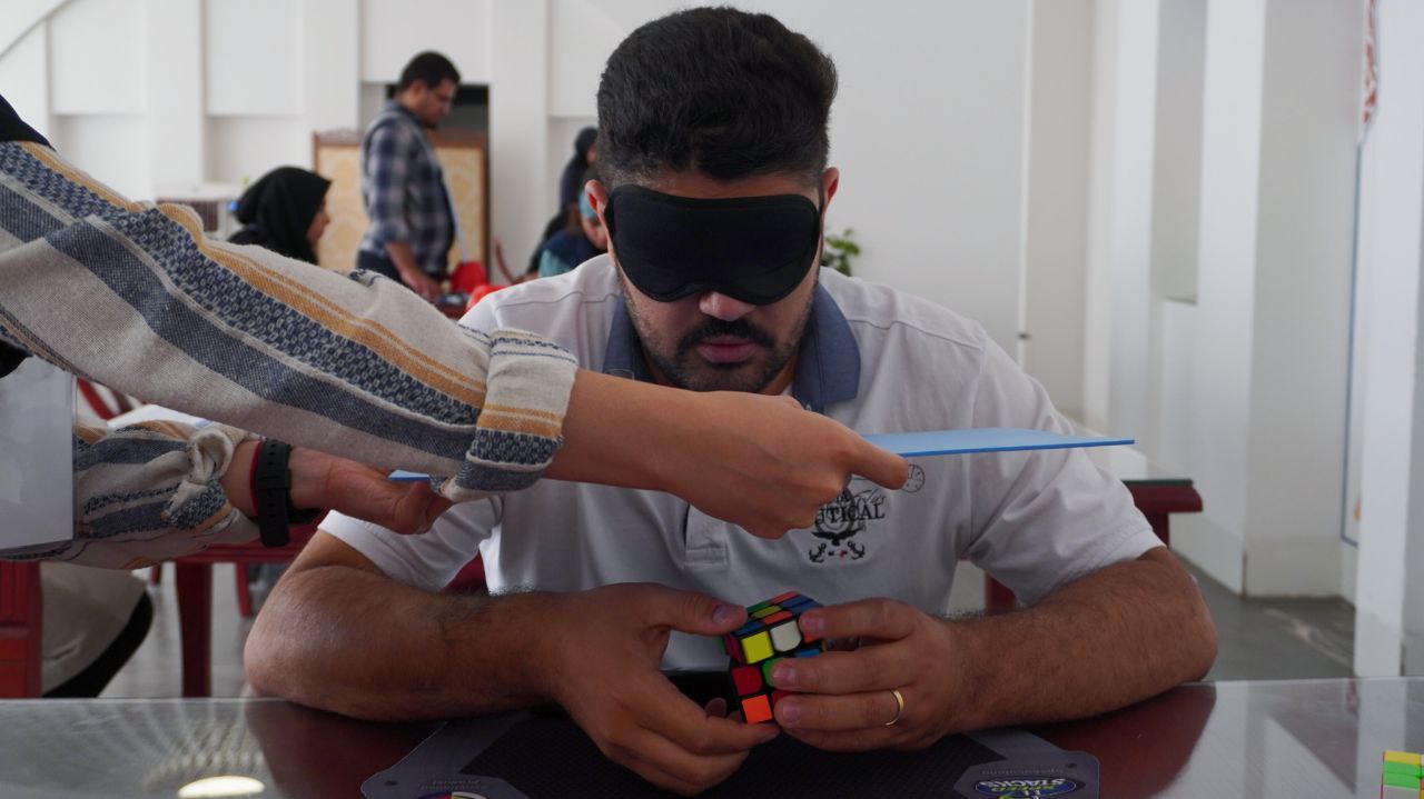 مسابقه رسمی روبیک کرمان