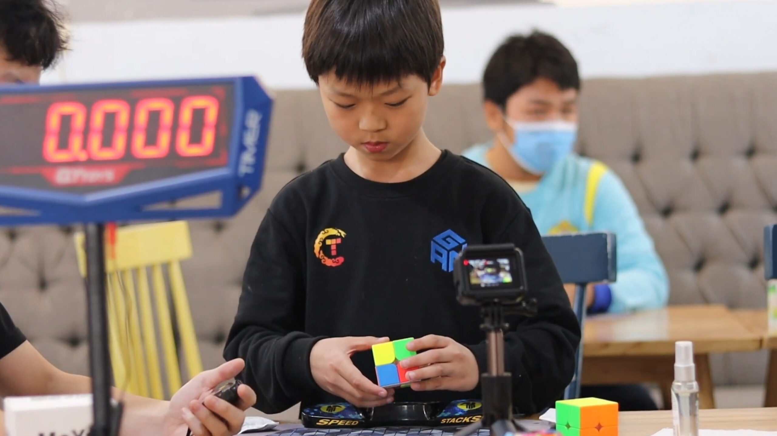 رکورد روبیک 2×2 شکسته شد!